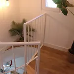 Appartement Lisbon, T2 Renewed Duplex With River View, Beato, *