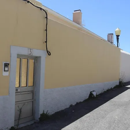 Lisbon, T2 Renewed Duplex With River View, Beato *