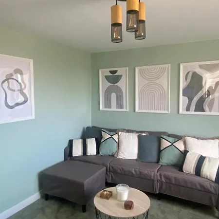 Lisbon, T2 Renewed Duplex With River View, Beato * Lisboa