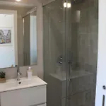 Lisbon, T2 Renewed Duplex With River View, Beato, Apartman *