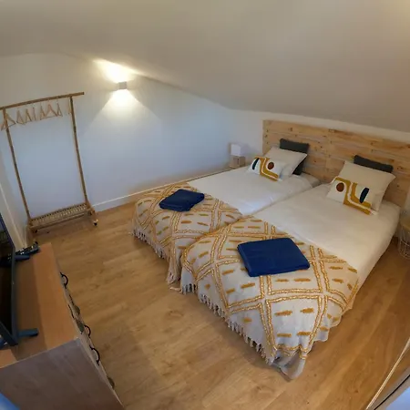 Lisbon, T2 Renewed Duplex With River View, Beato,