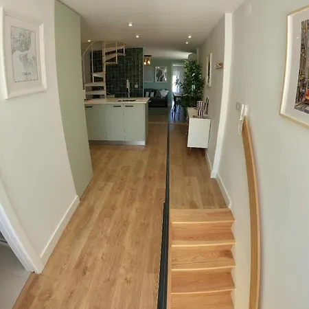 Апартаменты Lisbon, T2 Renewed Duplex With River View, Beato, *