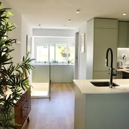 Апартаменты Lisbon, T2 Renewed Duplex With River View, Beato, *