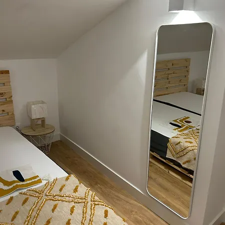 Апартаменты Lisbon, T2 Renewed Duplex With River View, Beato, *