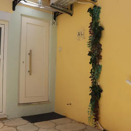 Lisbon, T2 Renewed Duplex With River View, Beato,